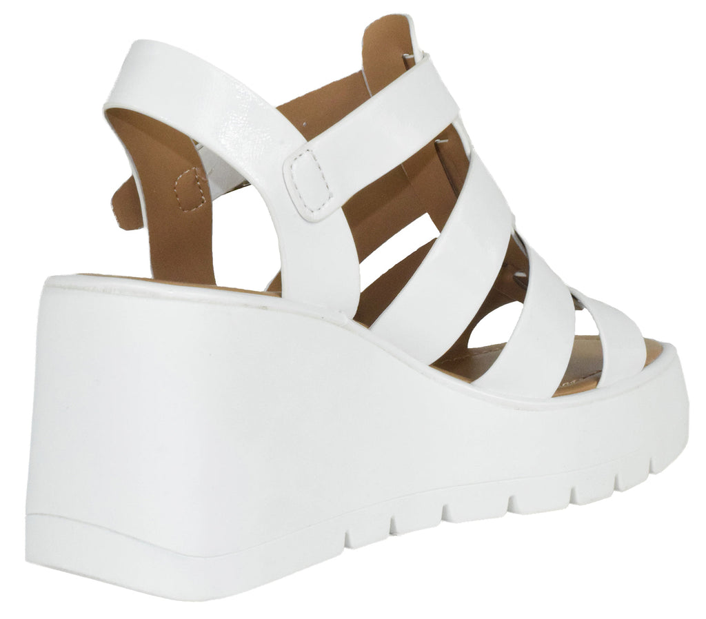 KARBIE-S White Patent Soda